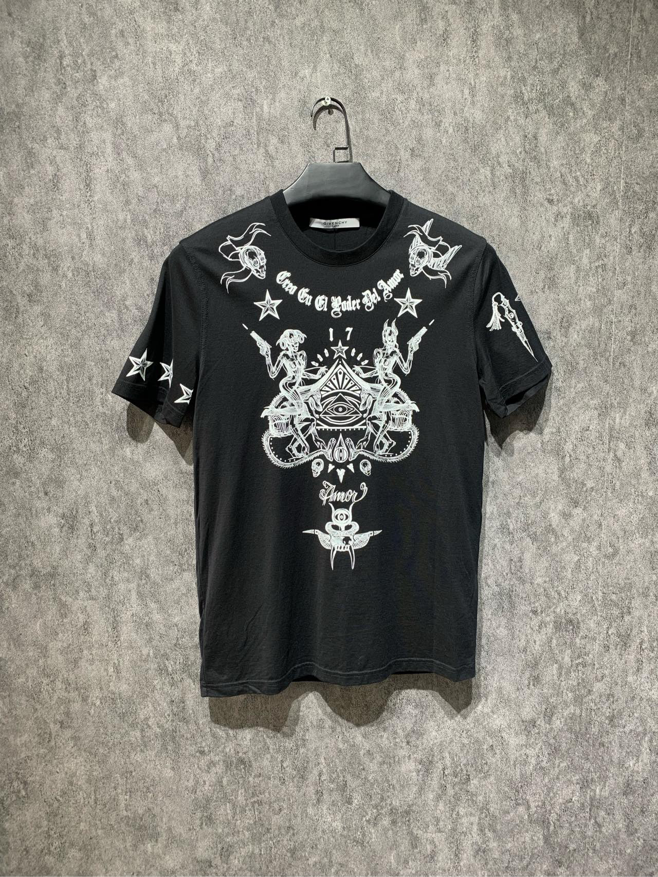 99新  【Givenchy】纪梵希 图腾短袖/S码/公价6200/Y10143414
