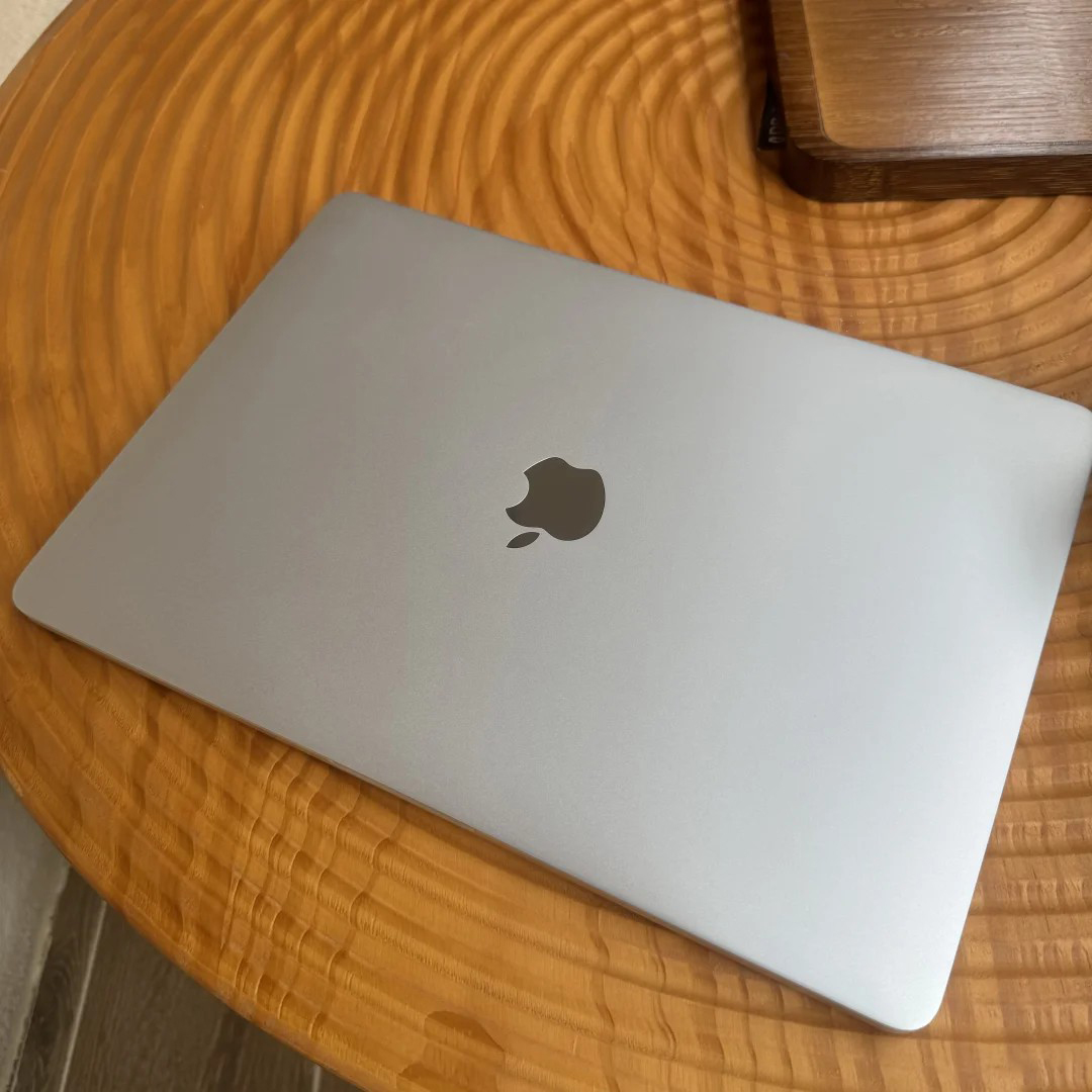 95新 Apple/苹果 笔记本MacBookair轻薄办公商务娱乐绘图追剧电脑