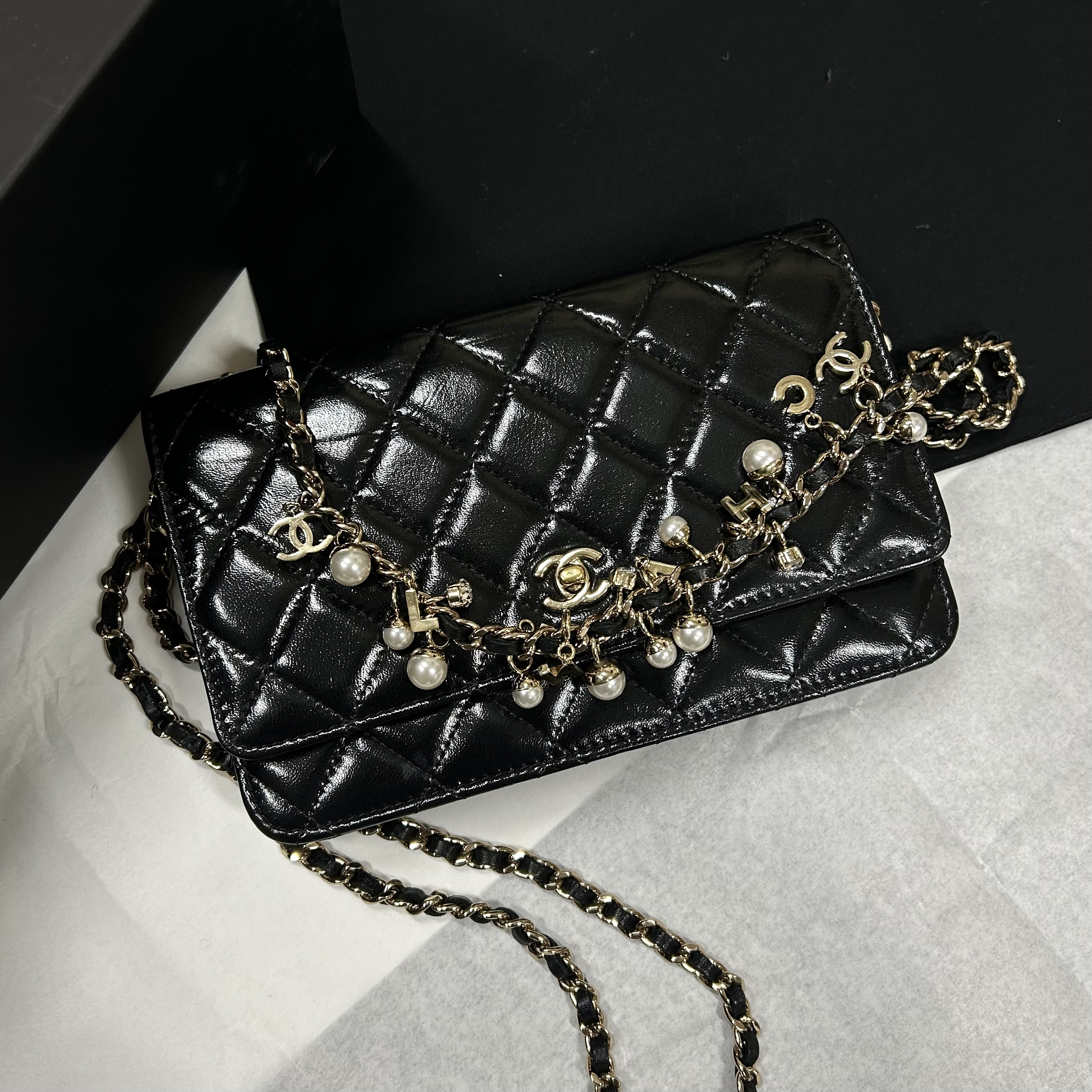 95新 Chanel/香奈儿 多多奢品/香奈儿秀款字母链条woc包/98新