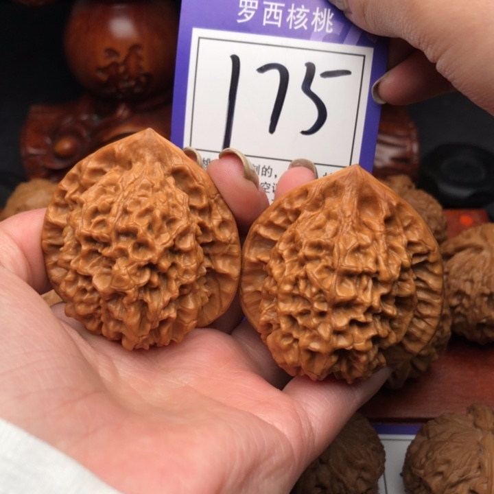 桃核把件47官帽175号牌