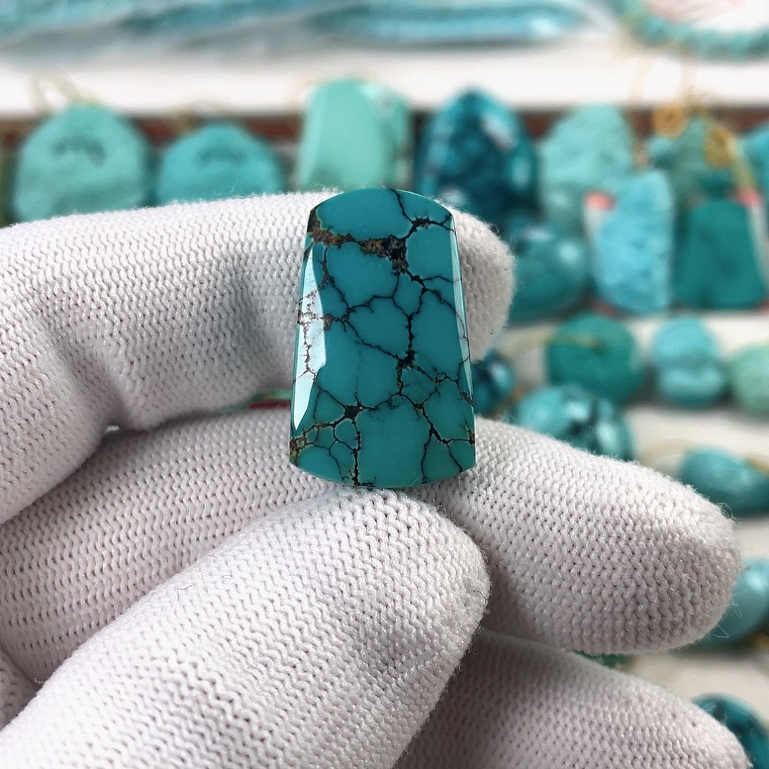 绿松石未镶嵌车挂