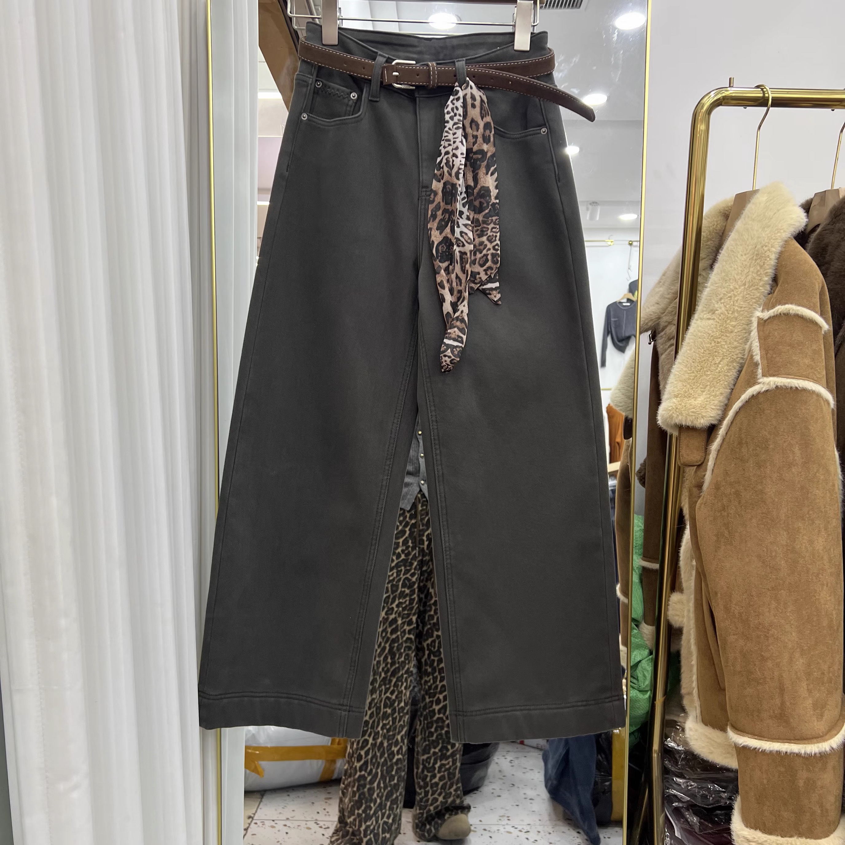 1612植绒冬季高腰弯刀阔腿牛仔裤女显瘦百搭配腰带