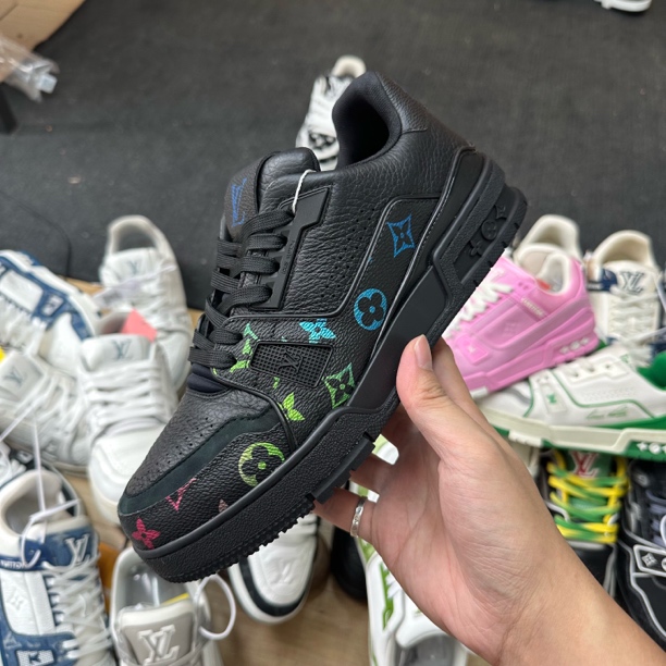 99新 LouisVuitton/路易威登 炫彩黑老花trainer黑色时尚百搭奢鞋