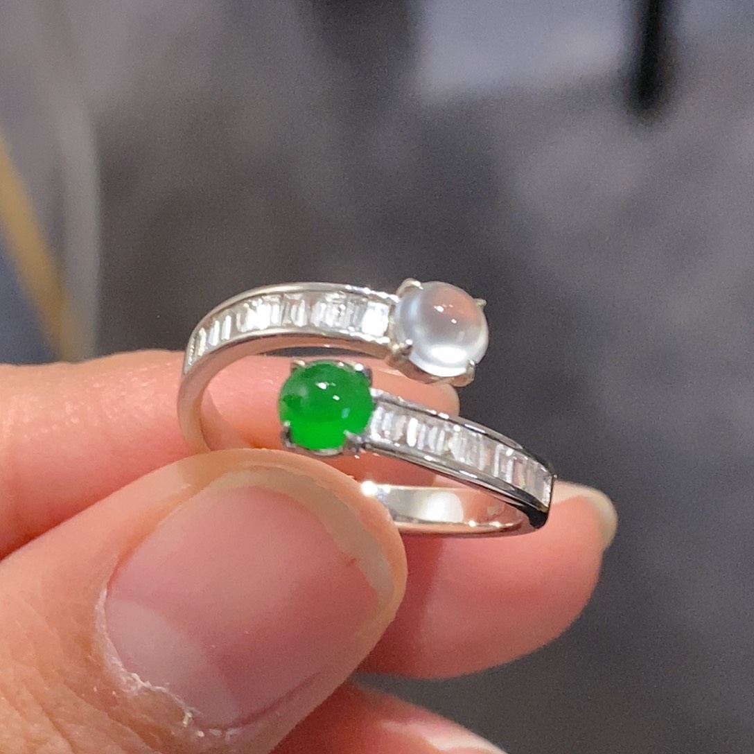 翡翠戒指18K金镶嵌天然缅甸A货翡翠