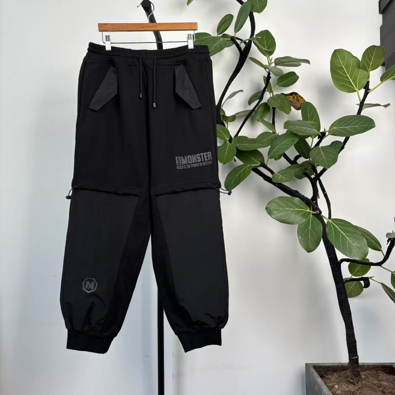 P-39 潮牌秋季男款拼接字母刺绣束脚休闲裤 10601