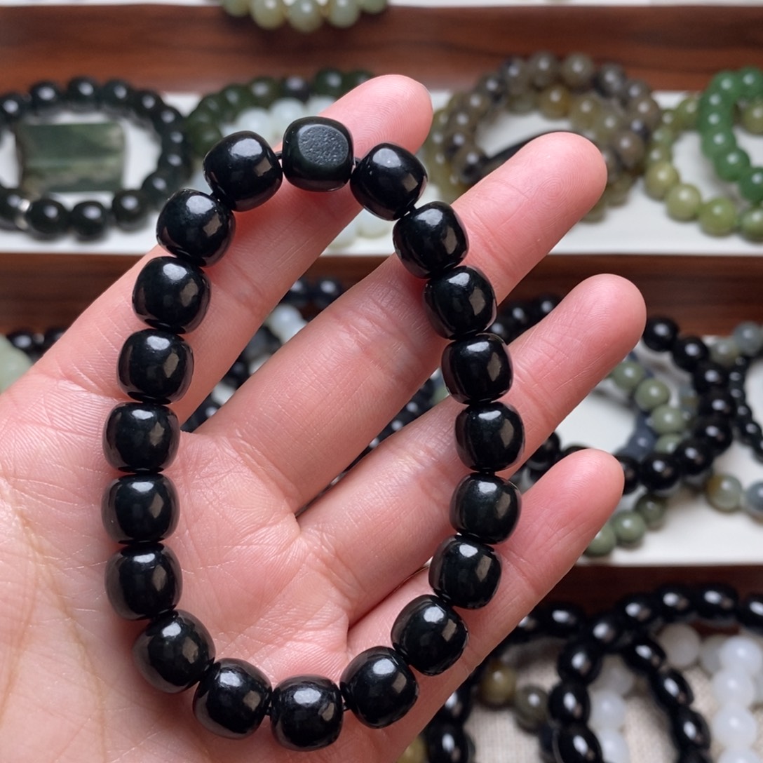 和田玉未镶嵌手串