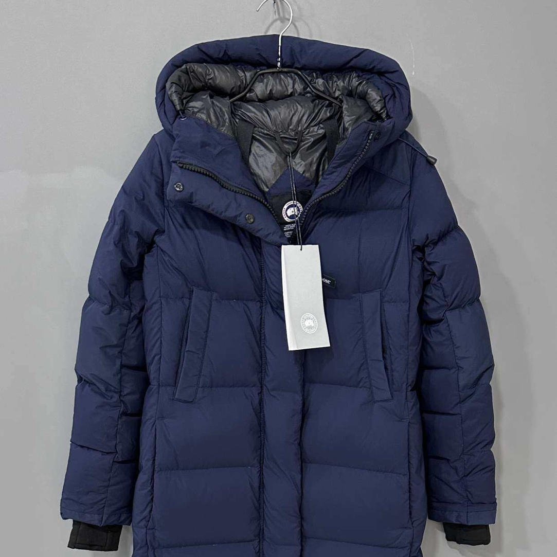 未使用 CANADA GOOSE 蔚洋蓝Armstrong连帽长款羽绒服/Ｍ码/60067