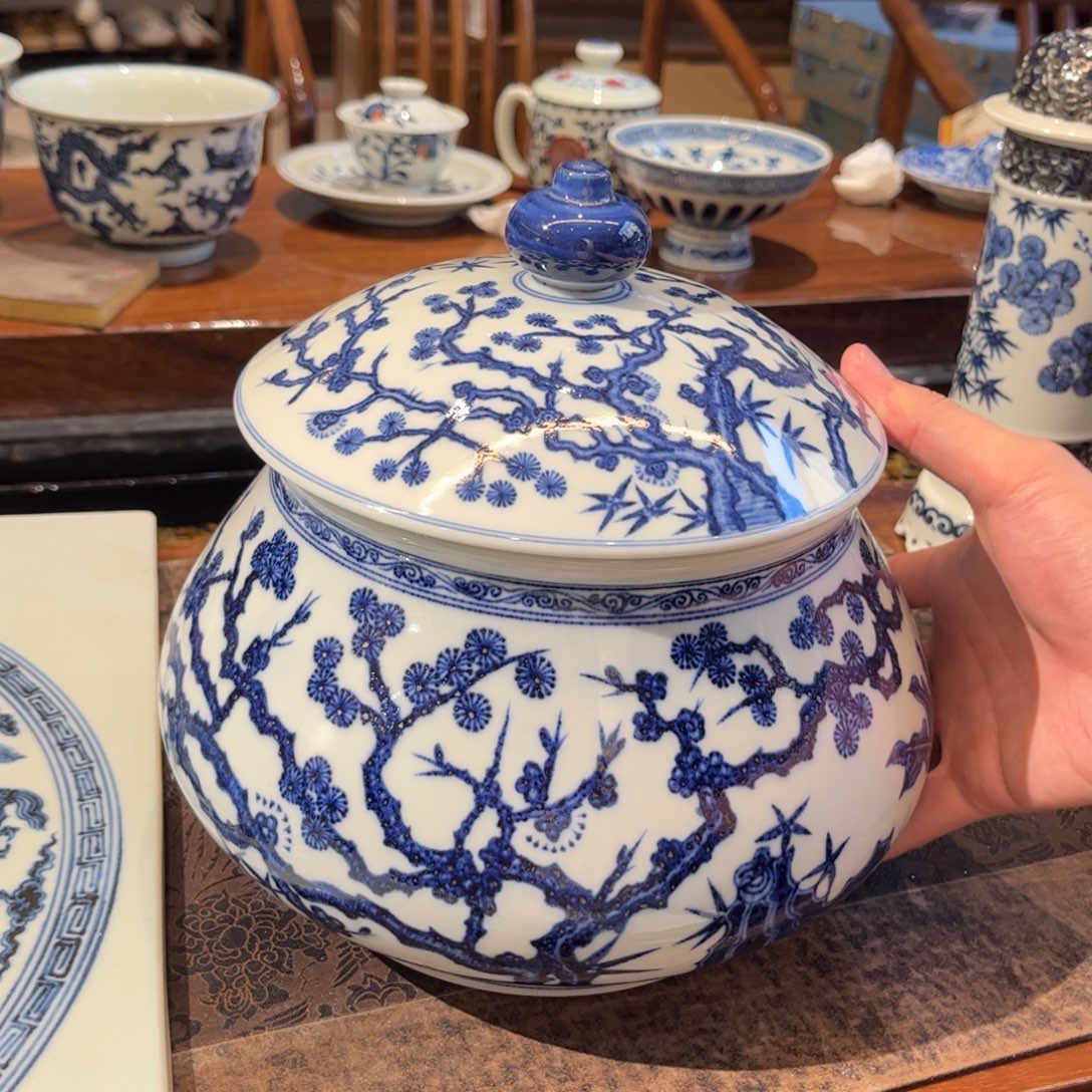 瓷片松竹梅茶叶罐手绘