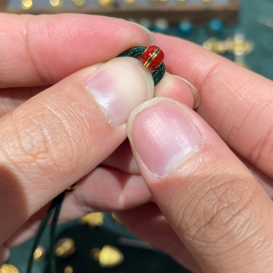 5m红色珐珠一个升级