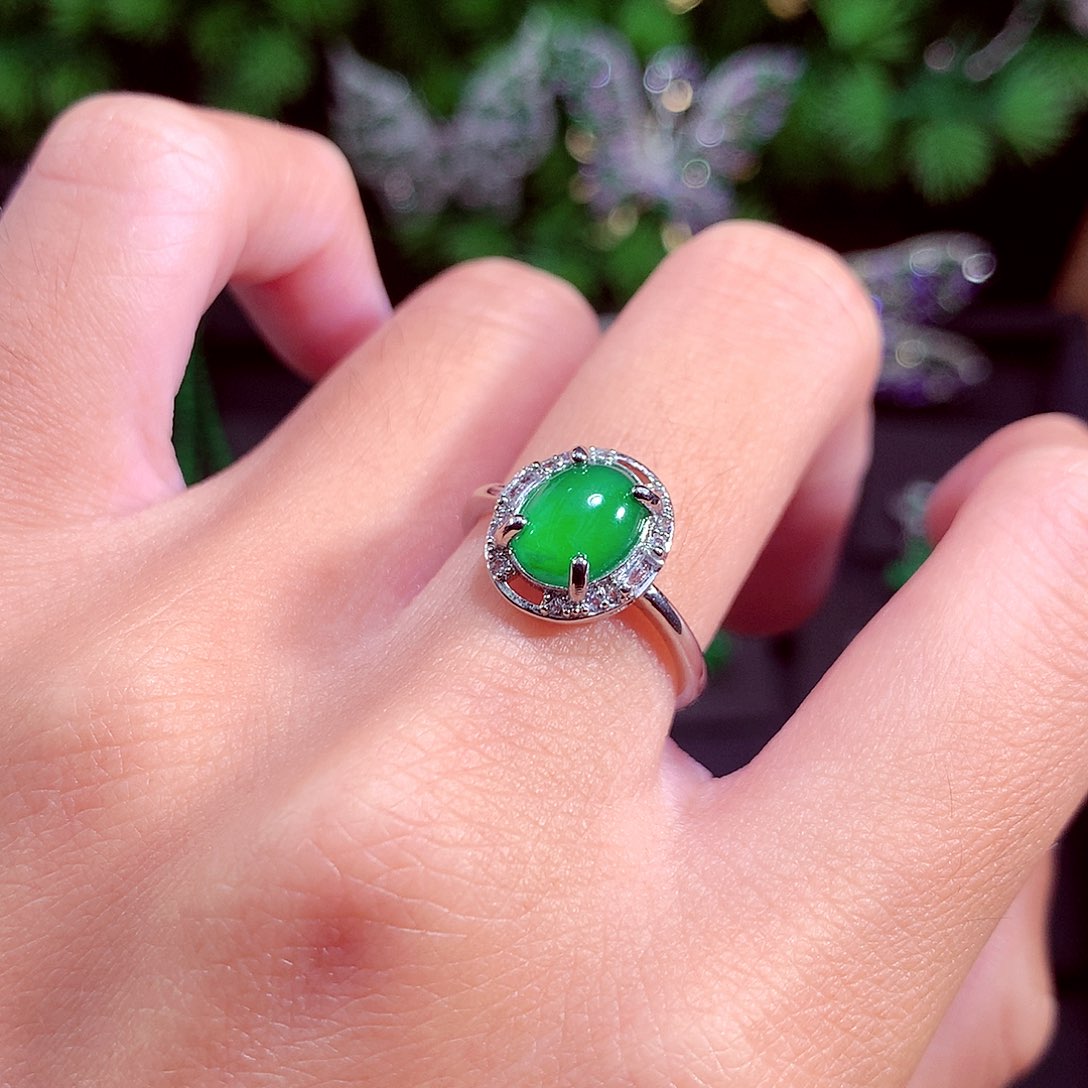 颈饰未镶嵌翡翠天然