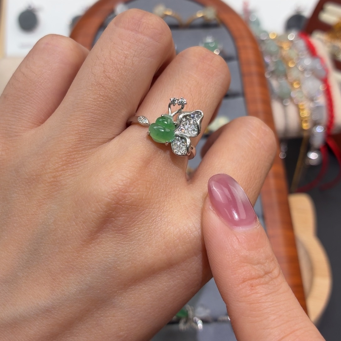 翡翠银S925镶嵌颈饰戒指