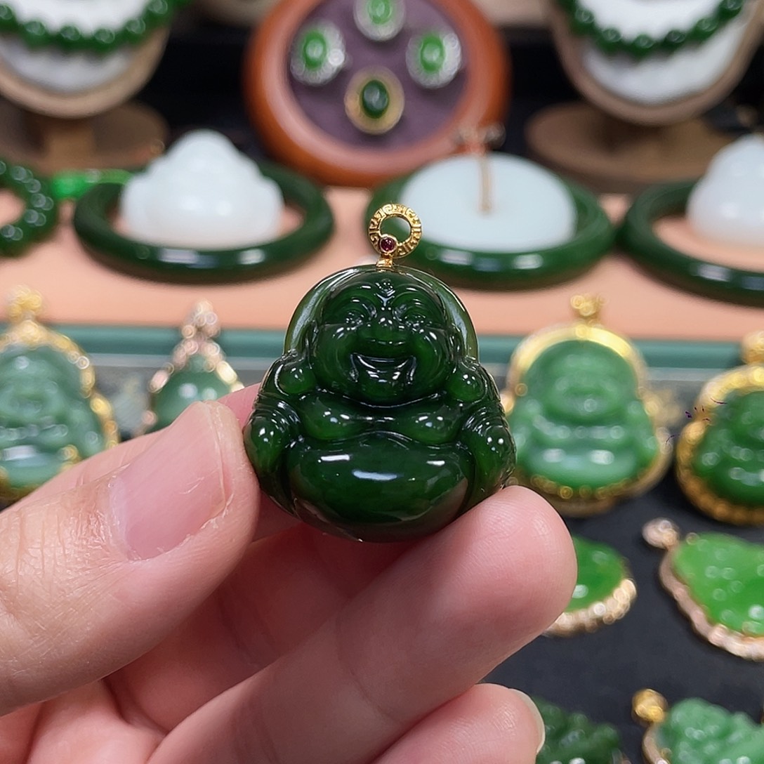 和田玉（碧玉）18K金镶嵌颈饰30mm