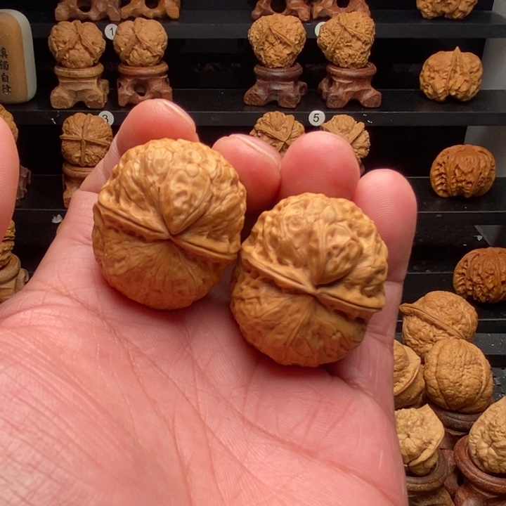 f***a文玩核桃把件…………………………