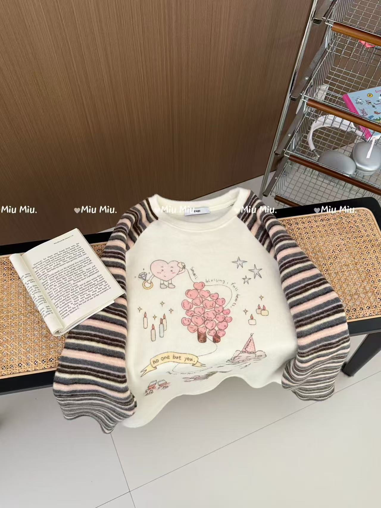 【1917】冬季新款时尚百搭圆领加绒彩虹袖爱心打底