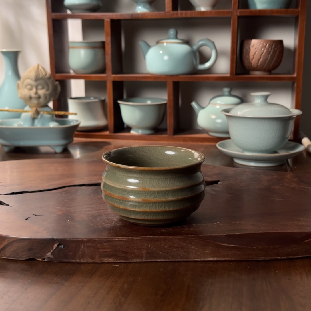 杯不****湖张公巷仿古灰青旋纹杯