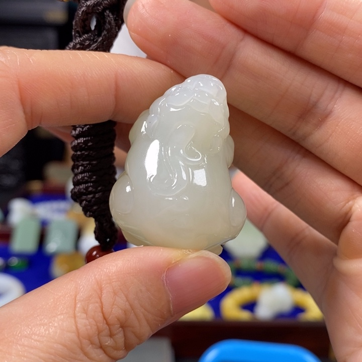 阿***骏颈饰未镶嵌和田玉