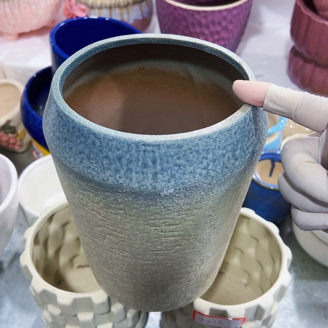 有孔外贸尾单陶瓷花盆凑单10米包邮瑕疵