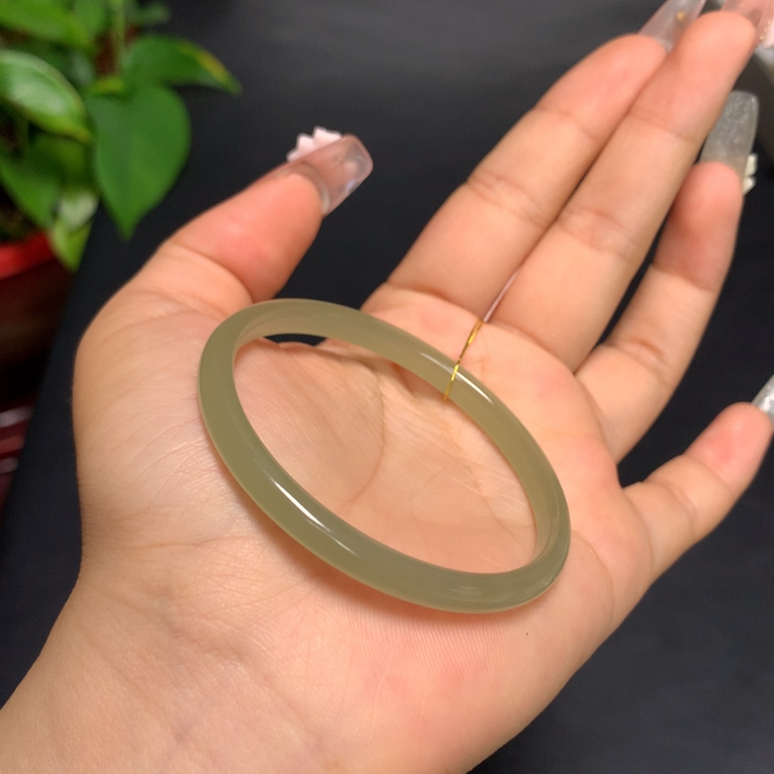 和田玉手镯未镶嵌52