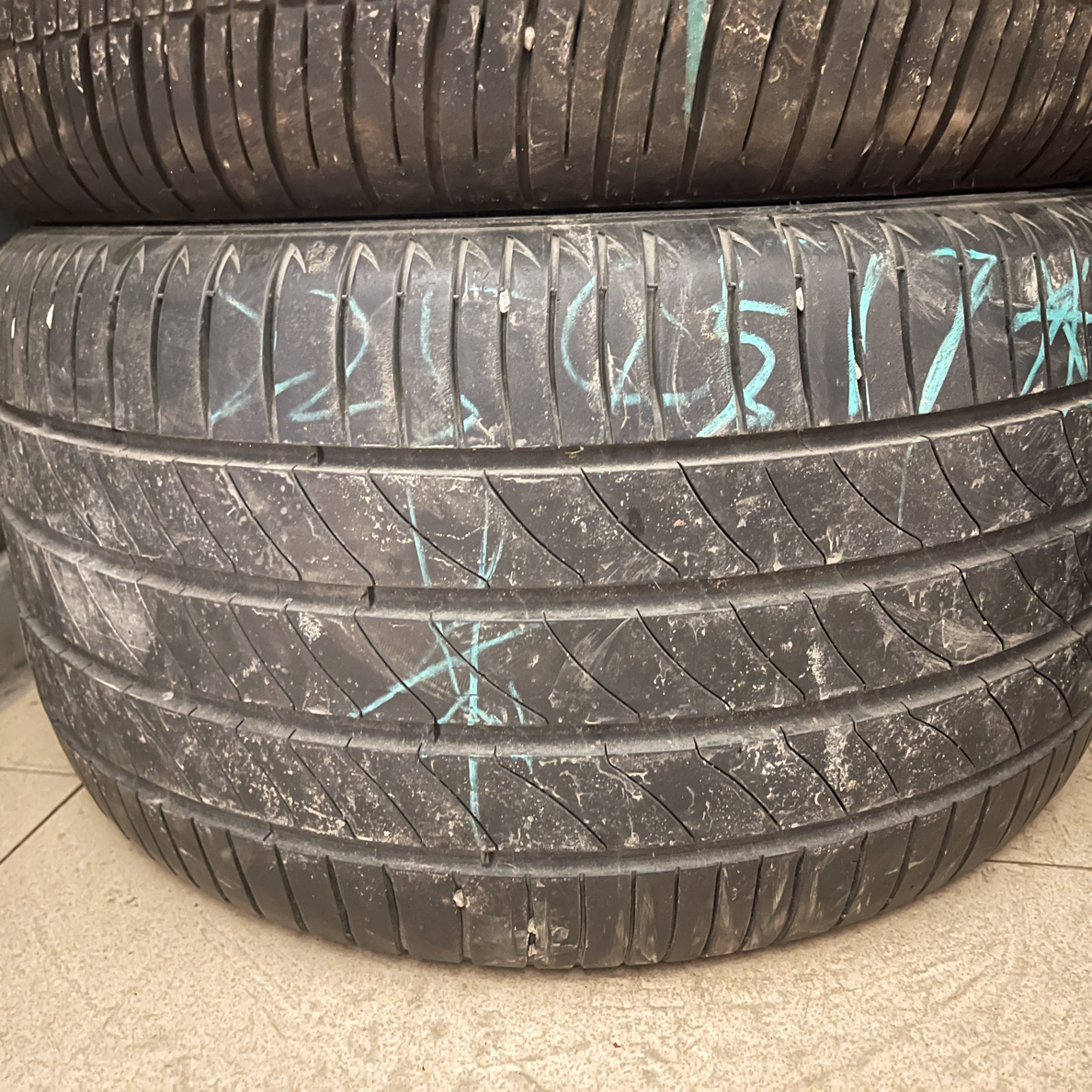 225/45R17米其林马牌固特异普利司通倍耐力韩泰防爆