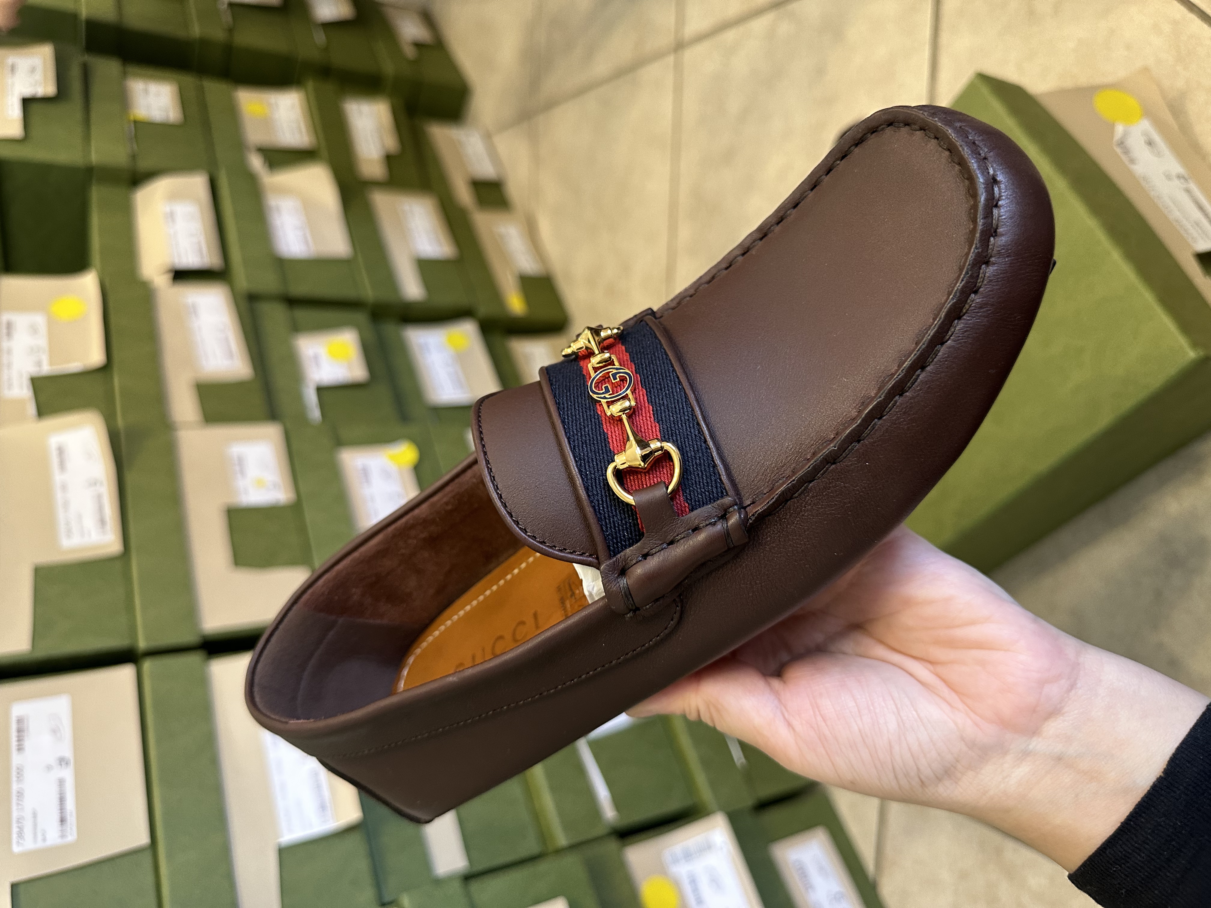 未使用 GUCCI/古驰 经典时尚休闲软牛皮休闲鞋男款