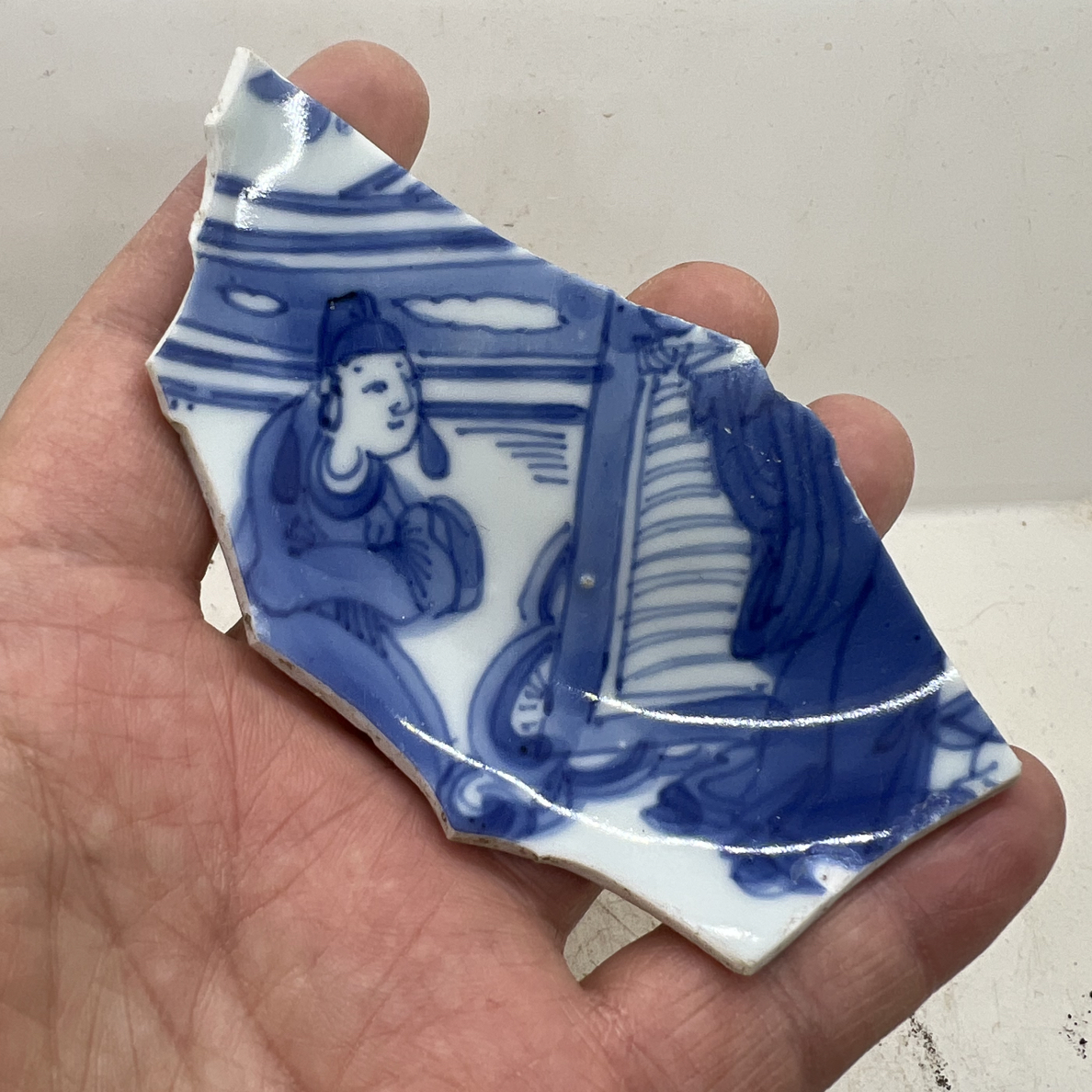 青花细路高官人物瓷片标本