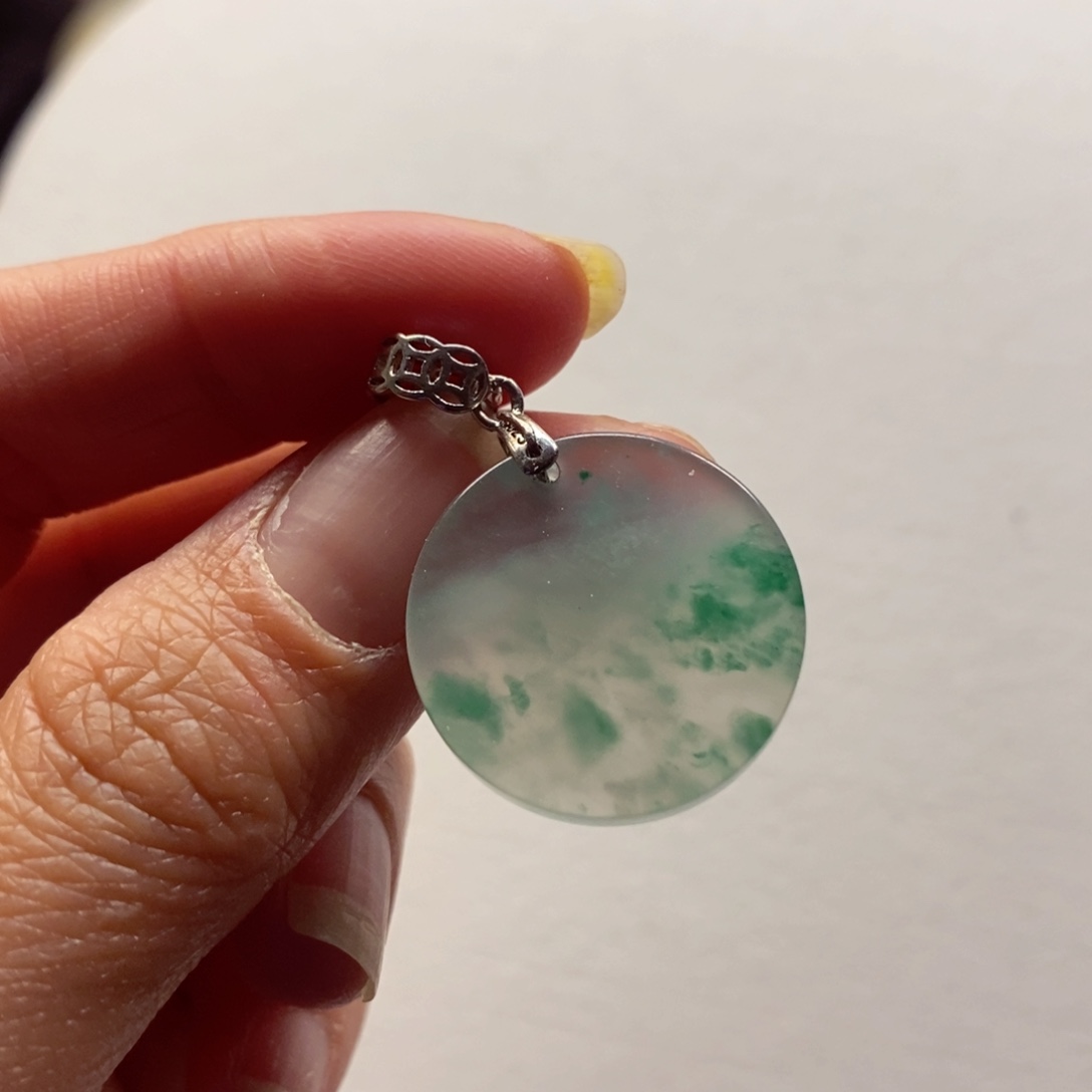 石英质玉颈饰未镶嵌