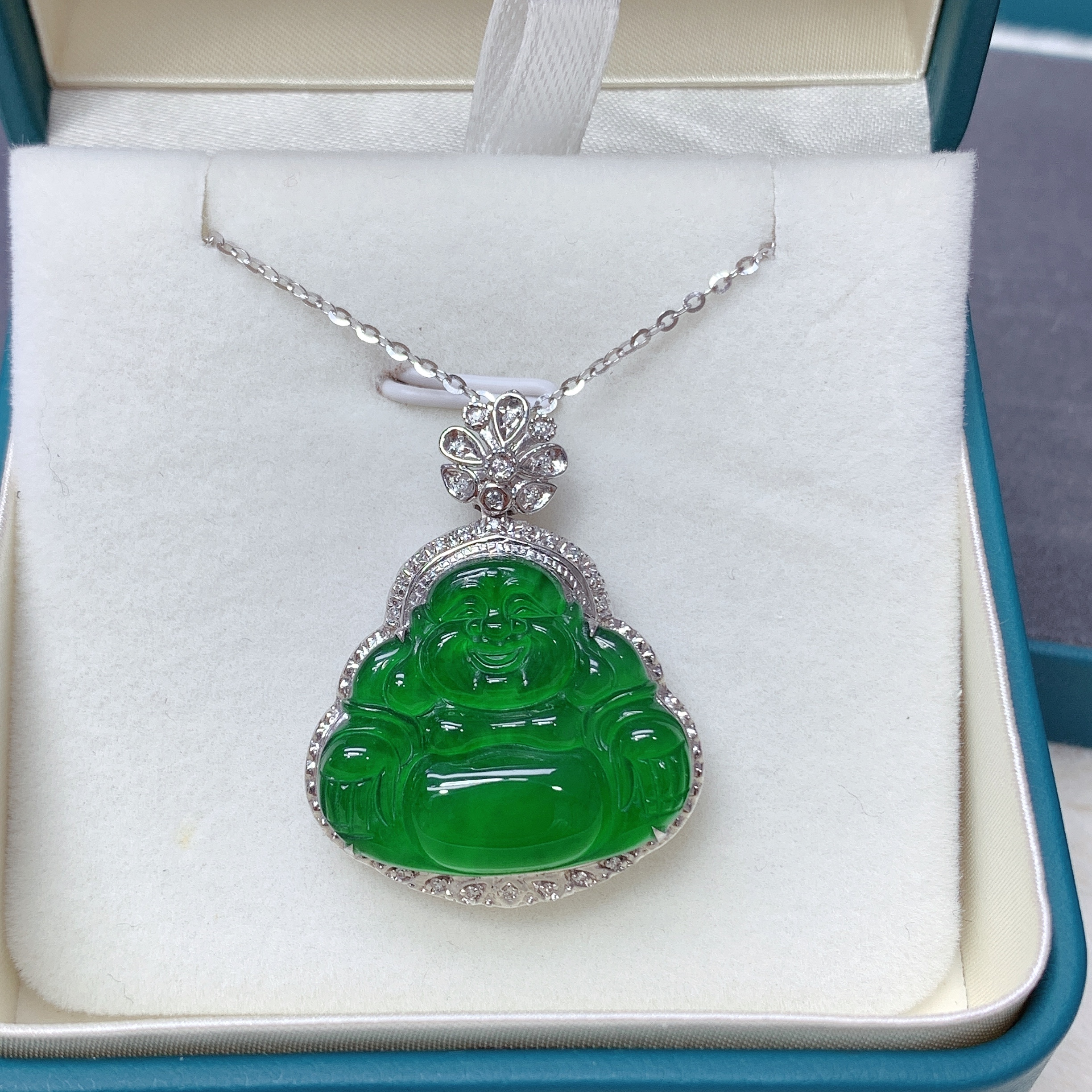 18K天然A货帝王绿佛公  开脸完美高冰高透 有种有水有颜色