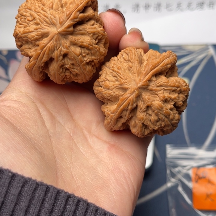 文玩核桃把件?****圆粗筋48