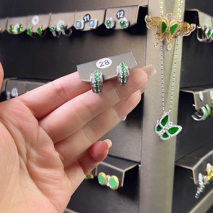 翡翠银S925镶嵌耳饰翡翠