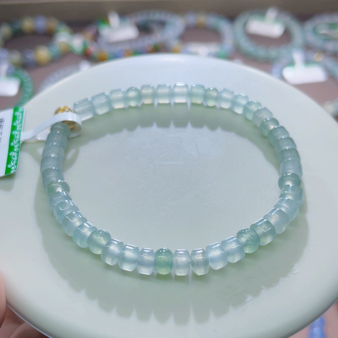 未镶嵌手链翡翠特价