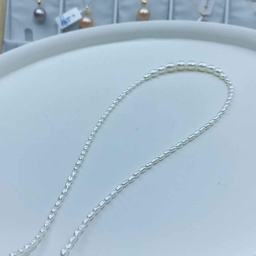淡水珍珠耳饰银S925镶嵌丽****?