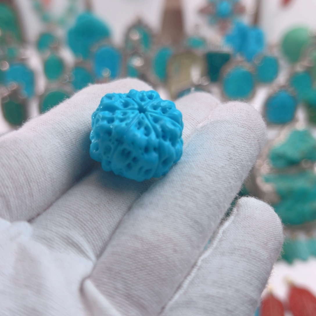 绿松石颈饰未镶嵌