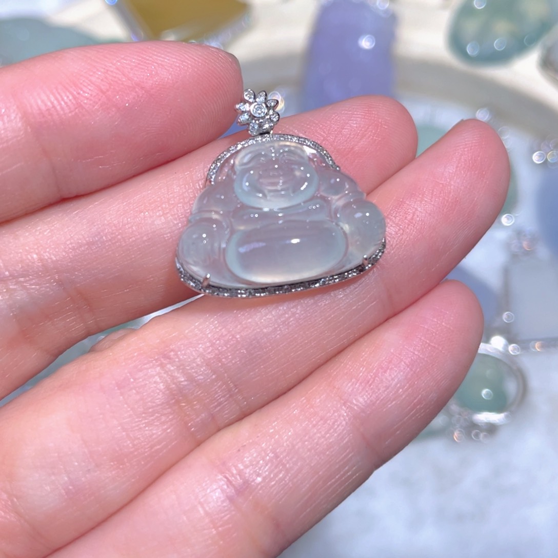 翡翠颈饰18K金镶嵌翡翠