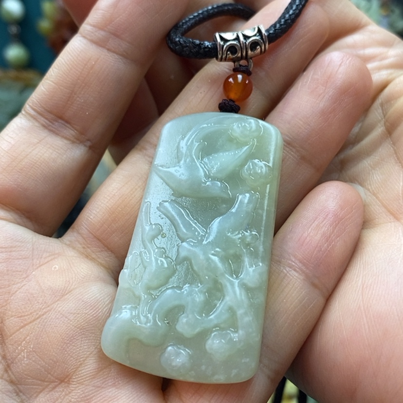 【闪购商品】蛇纹石玉吊坠未镶嵌