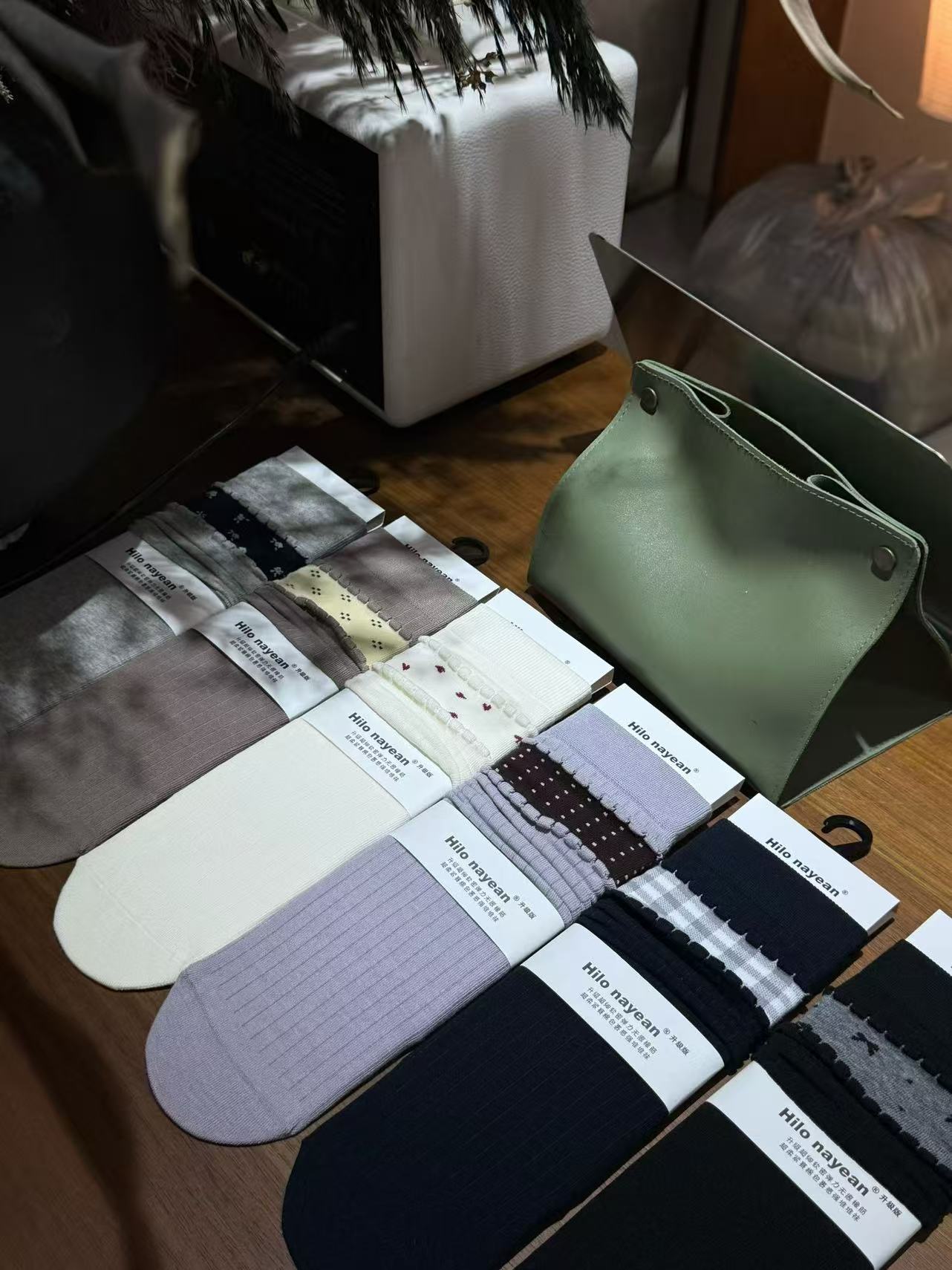 【701-799】（袜子）全新女士袜品 中筒时尚百搭