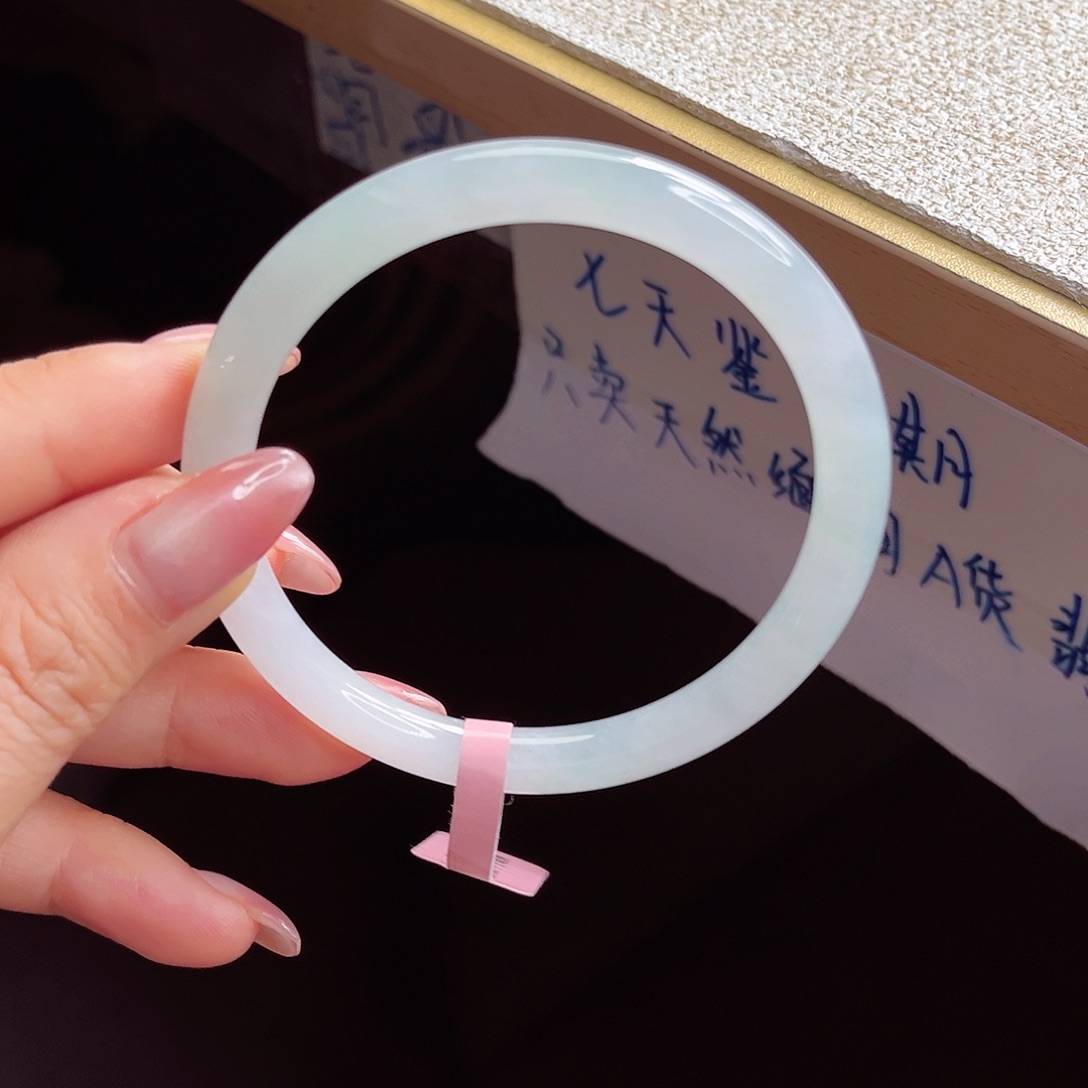 翡翠未镶嵌手镯手镯