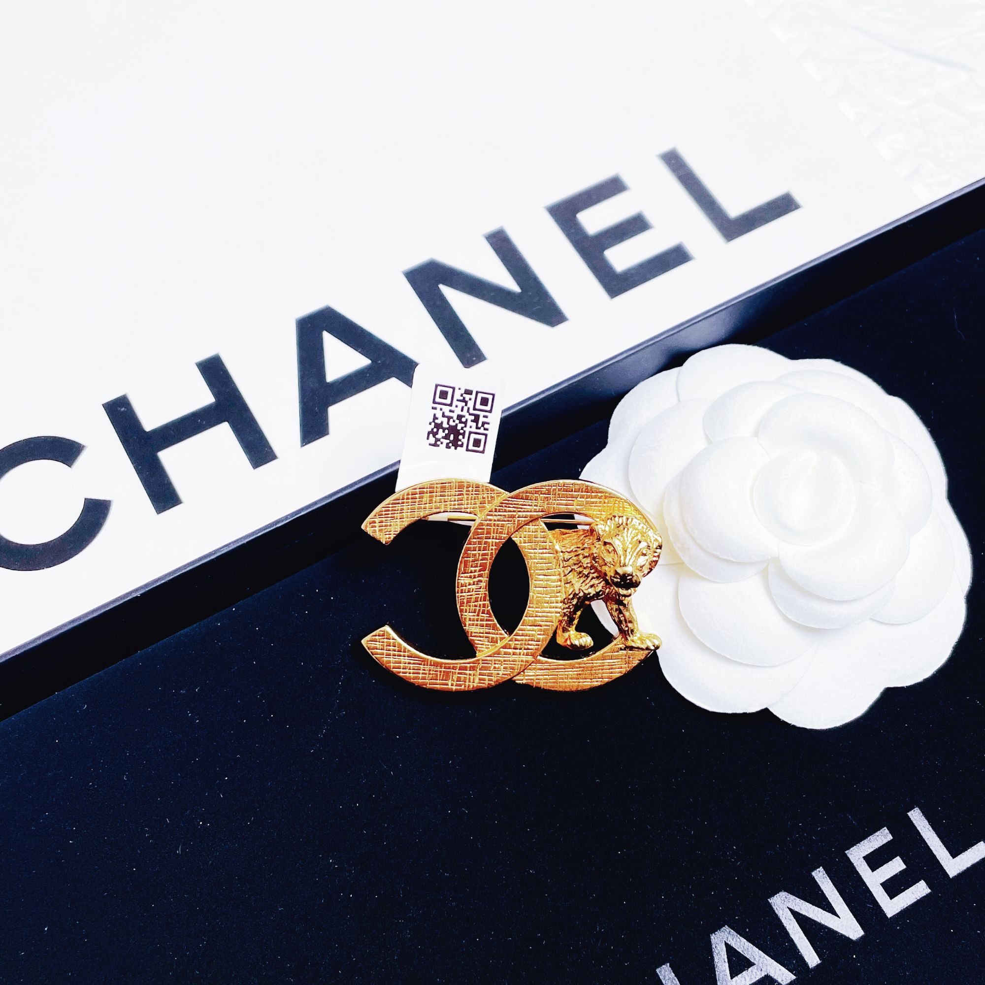95新 Chanel/香奈儿 柚礼中古/香奈儿22年狮子双C胸针HZ501004