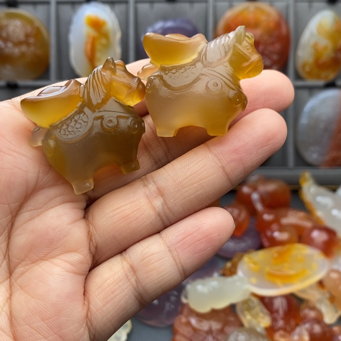 s***g玛瑙/玉髓未镶嵌颈饰