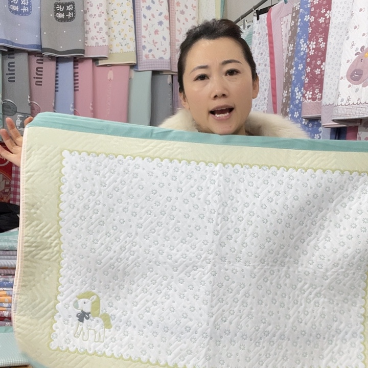 棉特价促销绿色小马