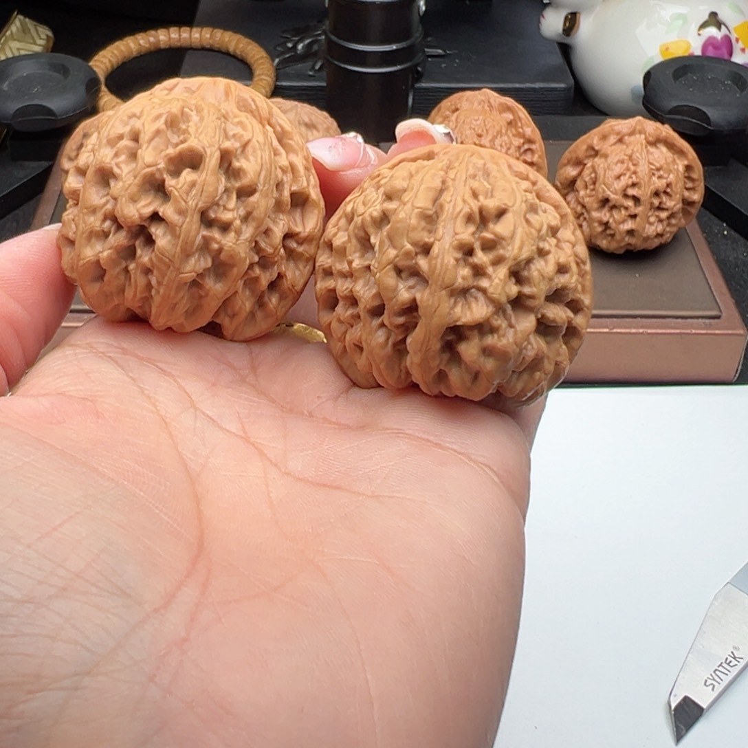 文玩核桃把件红锦鲤42