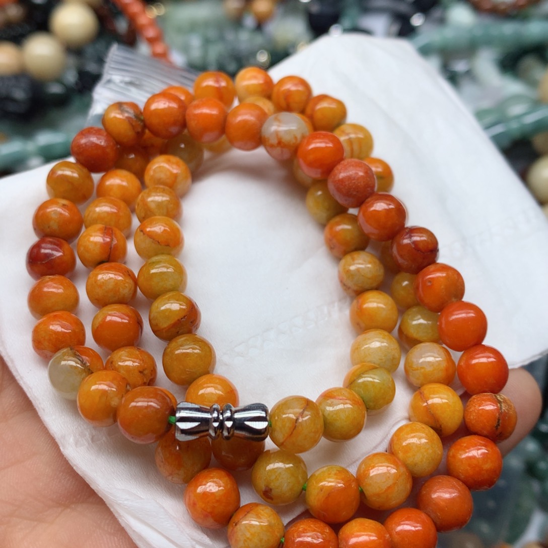 翡翠颈饰未镶嵌珠子