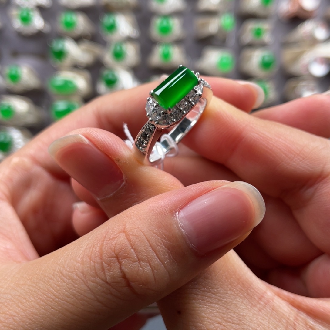 定制翡翠未镶嵌翡翠