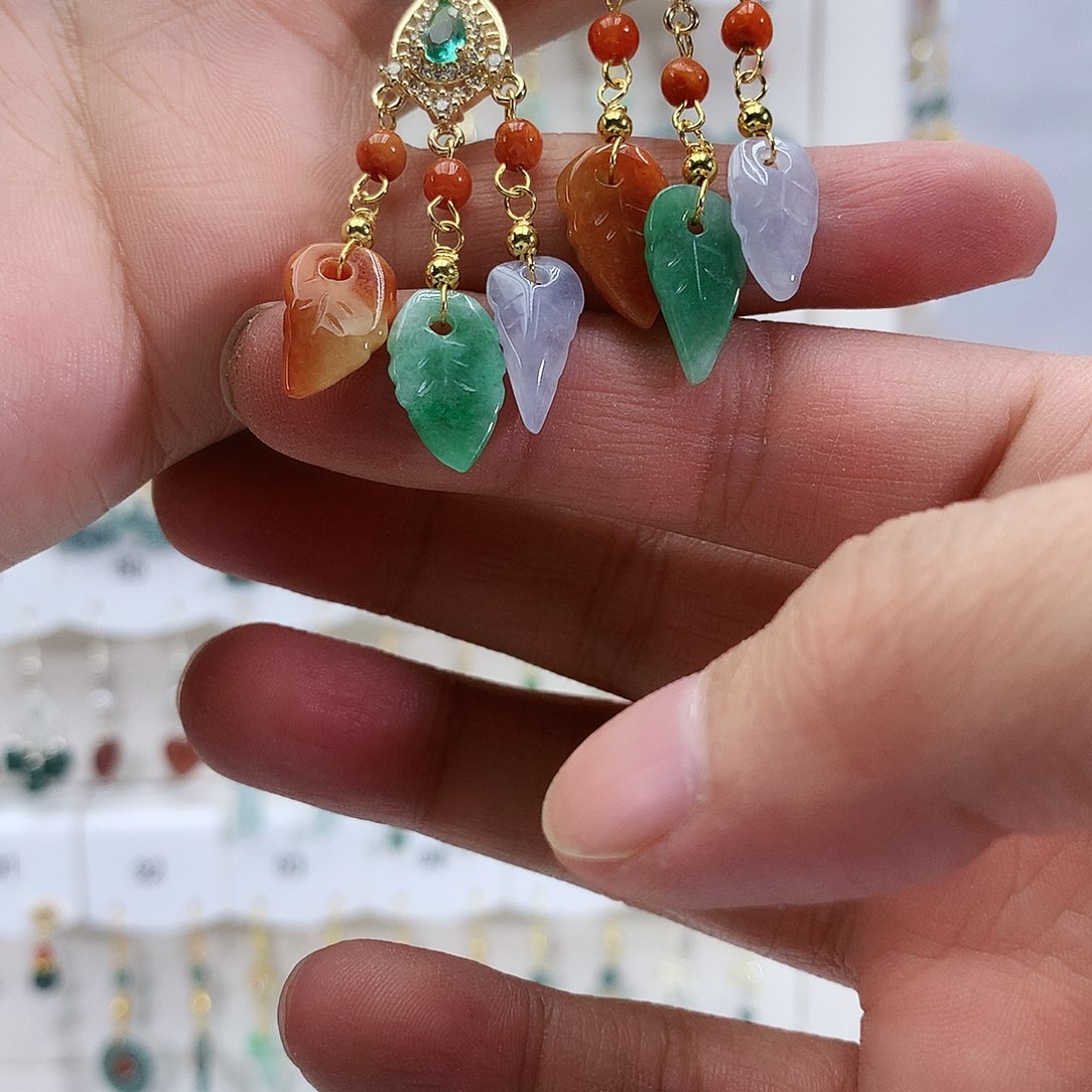 翡翠未镶嵌耳饰15