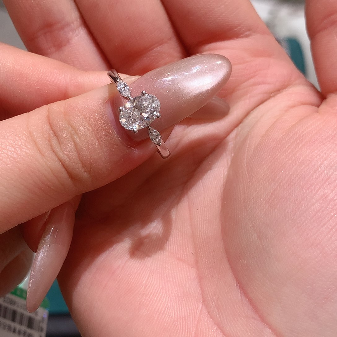 实验室培育钻石18K金镶嵌S****l12