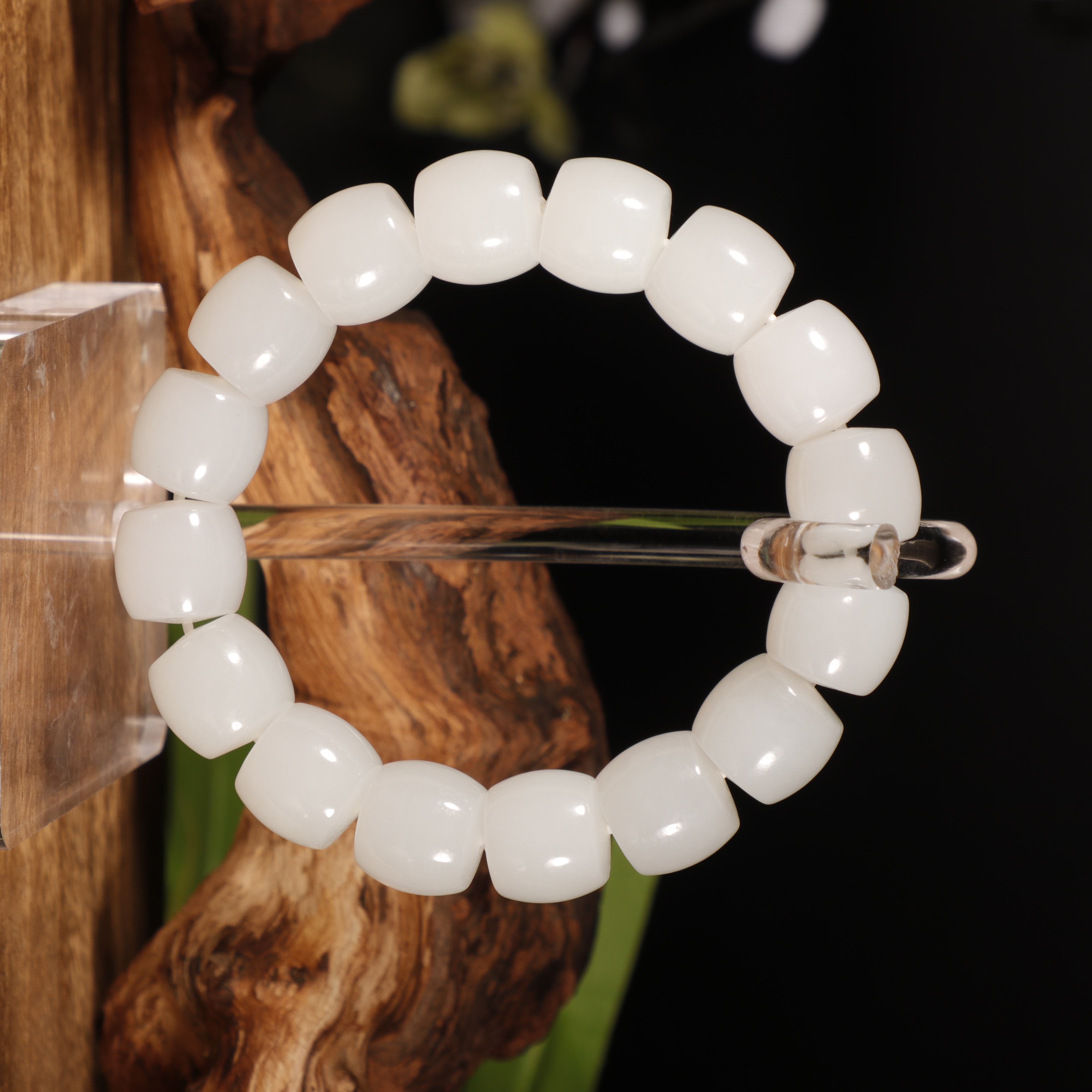 lot8828和田玉直切手串/云南典藏