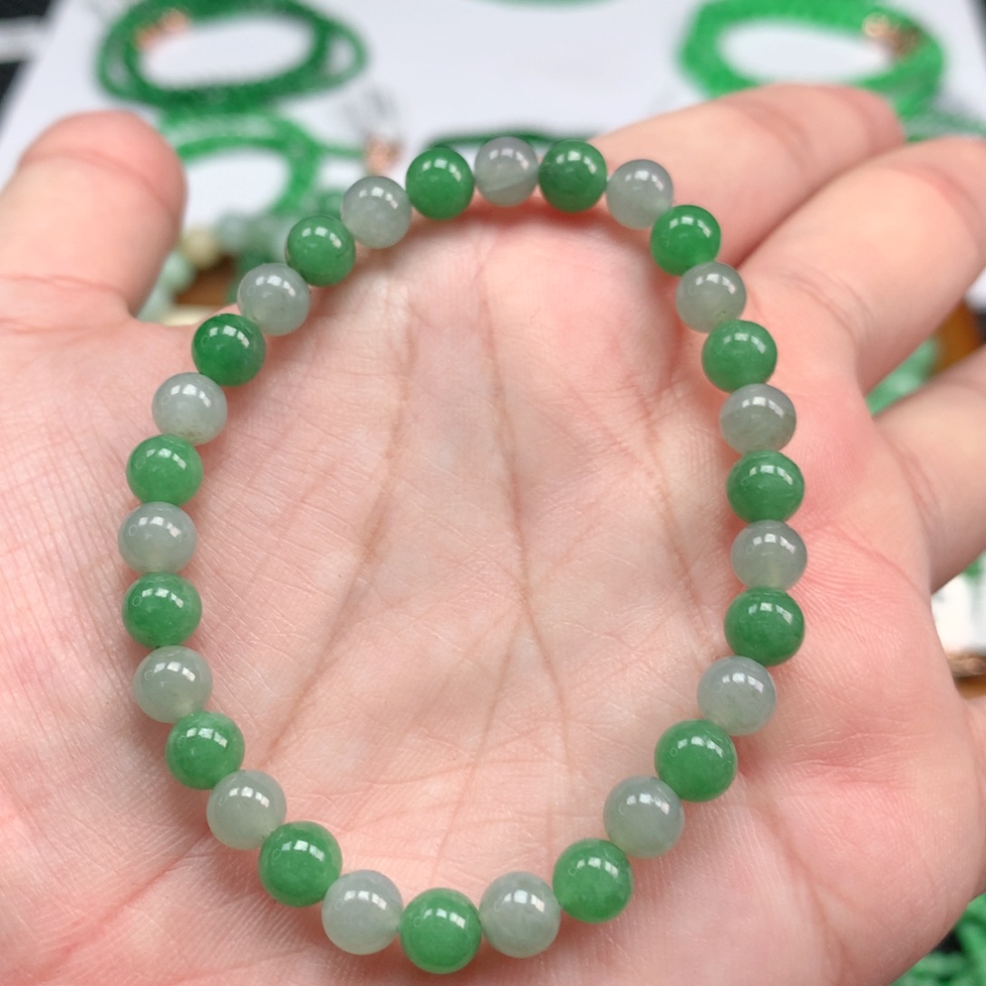 翡翠手链未镶嵌翡翠