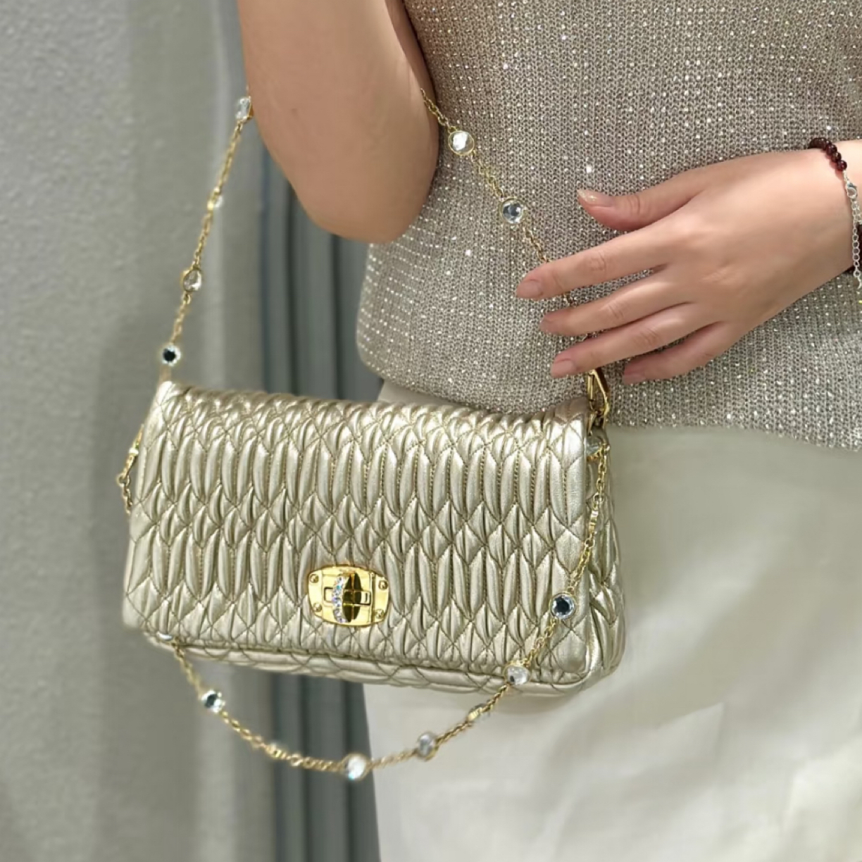 95新 MIU MIU/缪缪 新款小号珠光浅金色宝石包