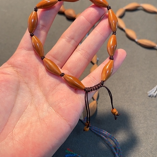 0.8小光板手串10粒款