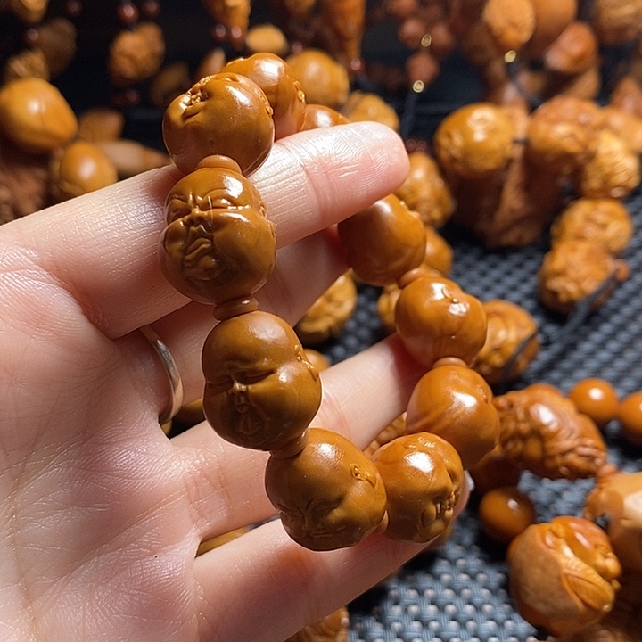 吊坠橄榄核人生百态