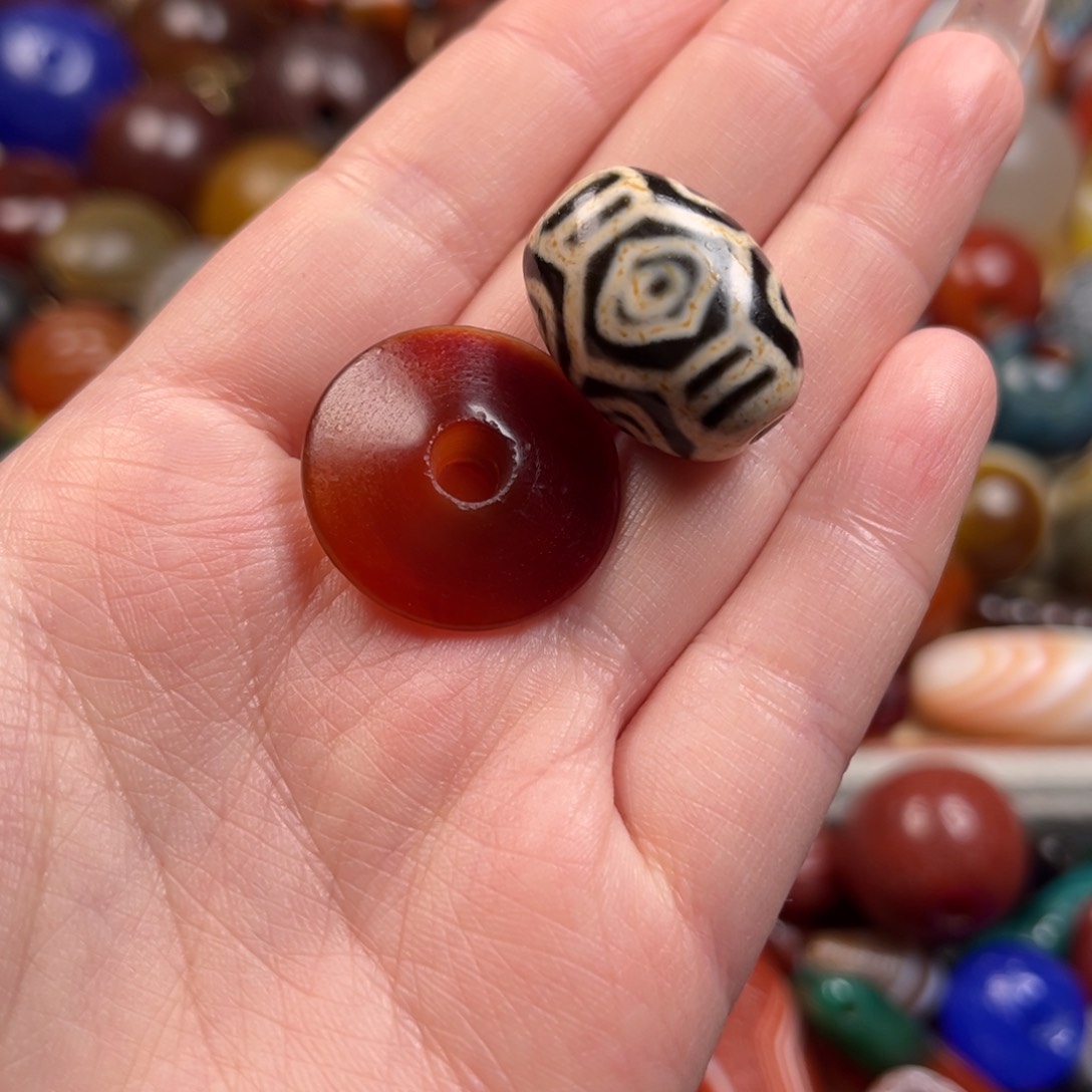 玛瑙/玉髓颈饰未镶嵌低**好